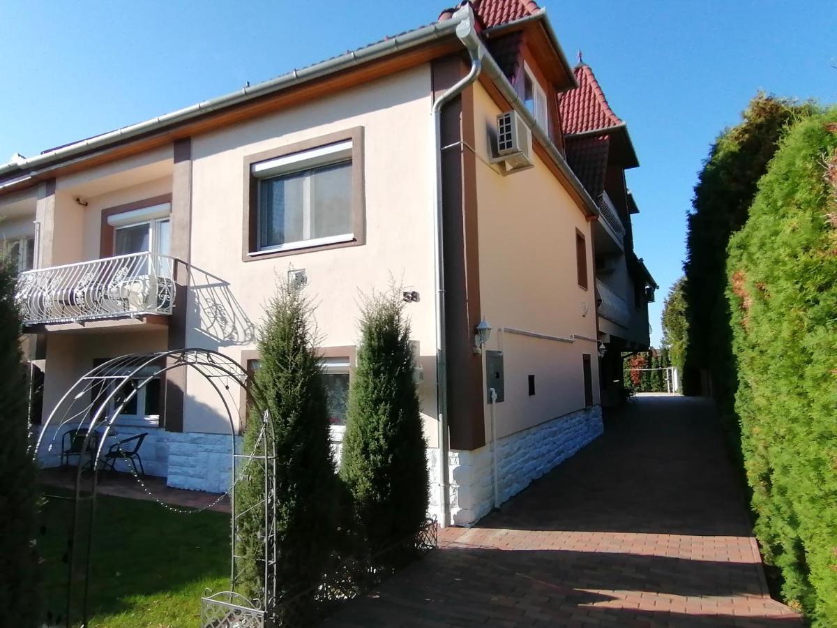 Magdalena Apartmanház Heviz Exterior foto