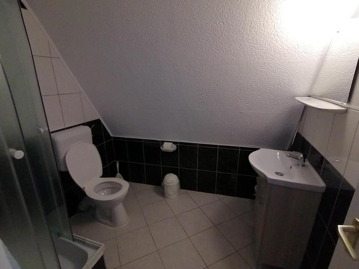 Magdalena Apartmanház Heviz Exterior foto