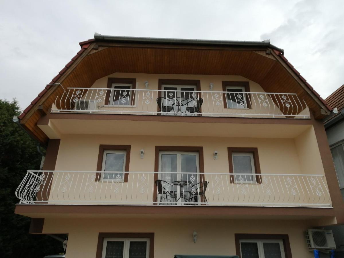 Magdalena Apartmanház Heviz Exterior foto