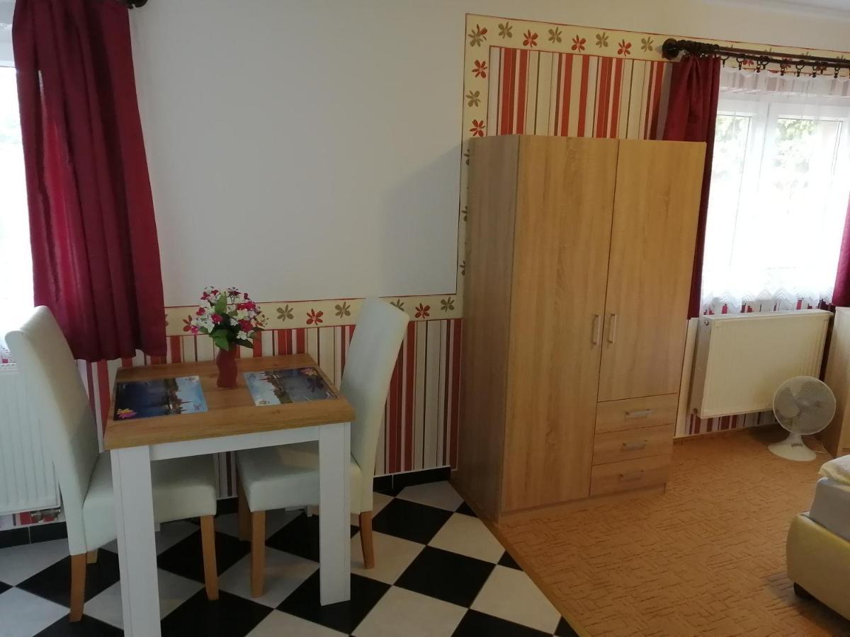 Magdalena Apartmanház Heviz Exterior foto