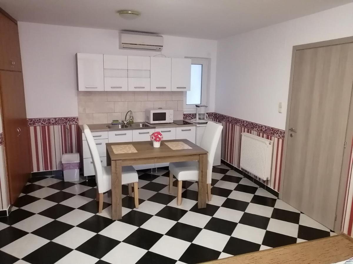 Magdalena Apartmanház Heviz Exterior foto