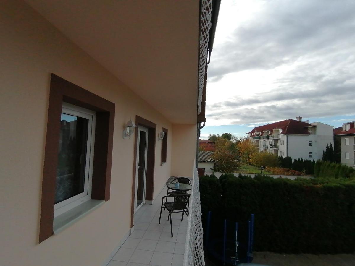 Magdalena Apartmanház Heviz Exterior foto