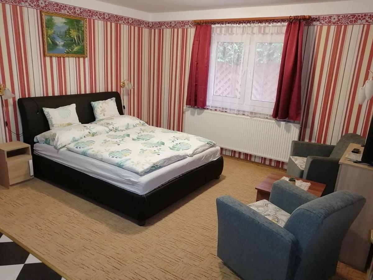 Magdalena Apartmanház Heviz Exterior foto