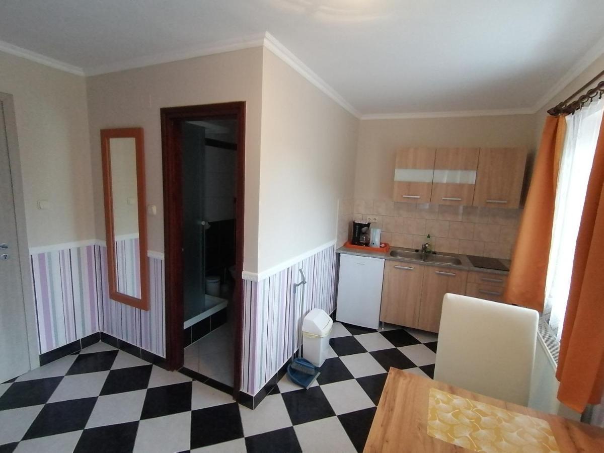 Magdalena Apartmanház Heviz Exterior foto