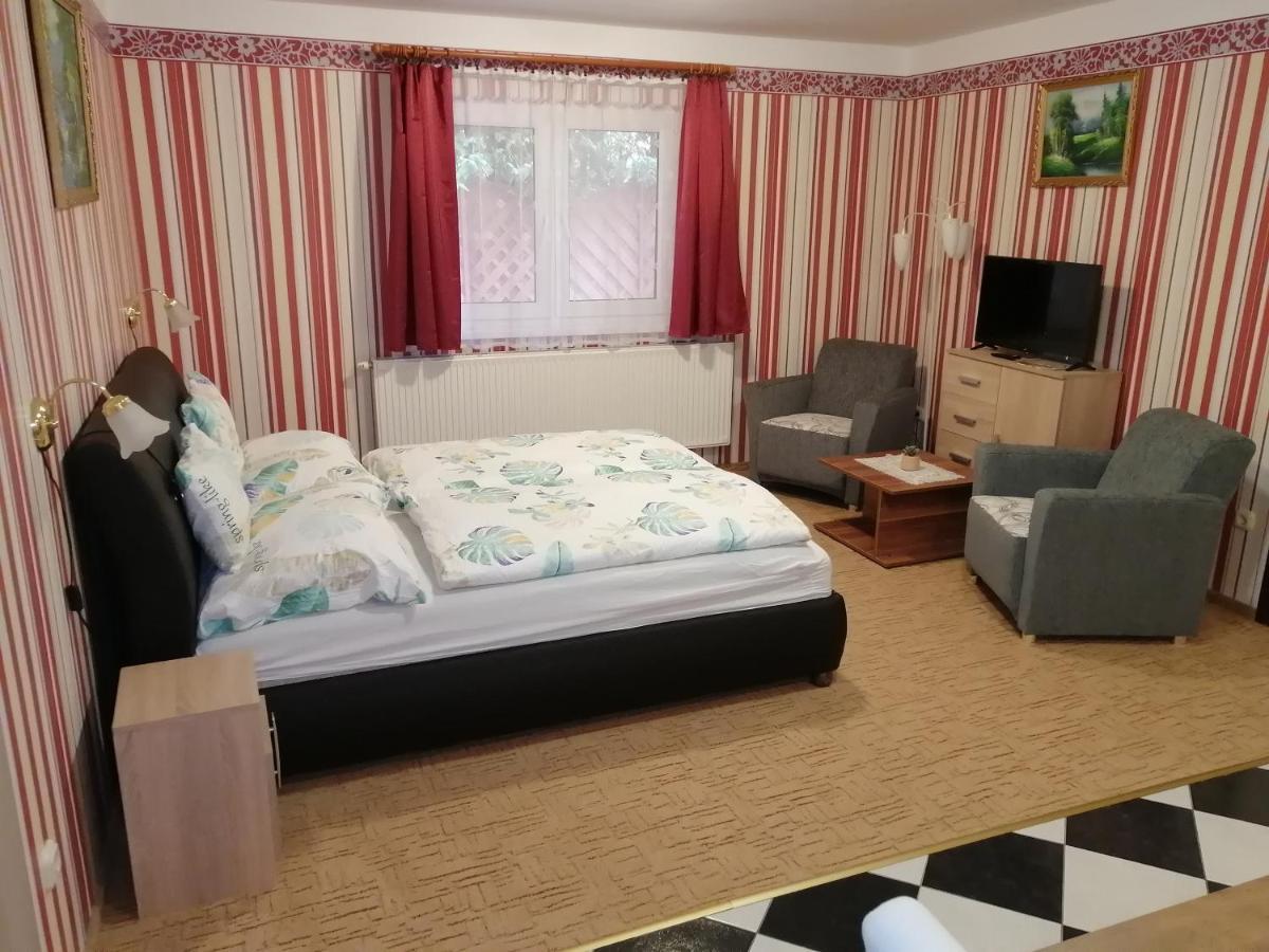 Magdalena Apartmanház Heviz Exterior foto